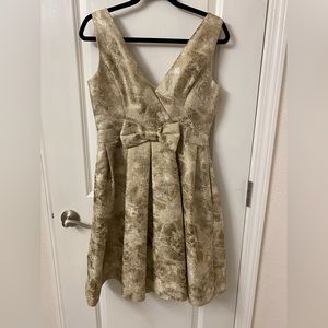 Jessica Simpson gold cocktail dress size 6